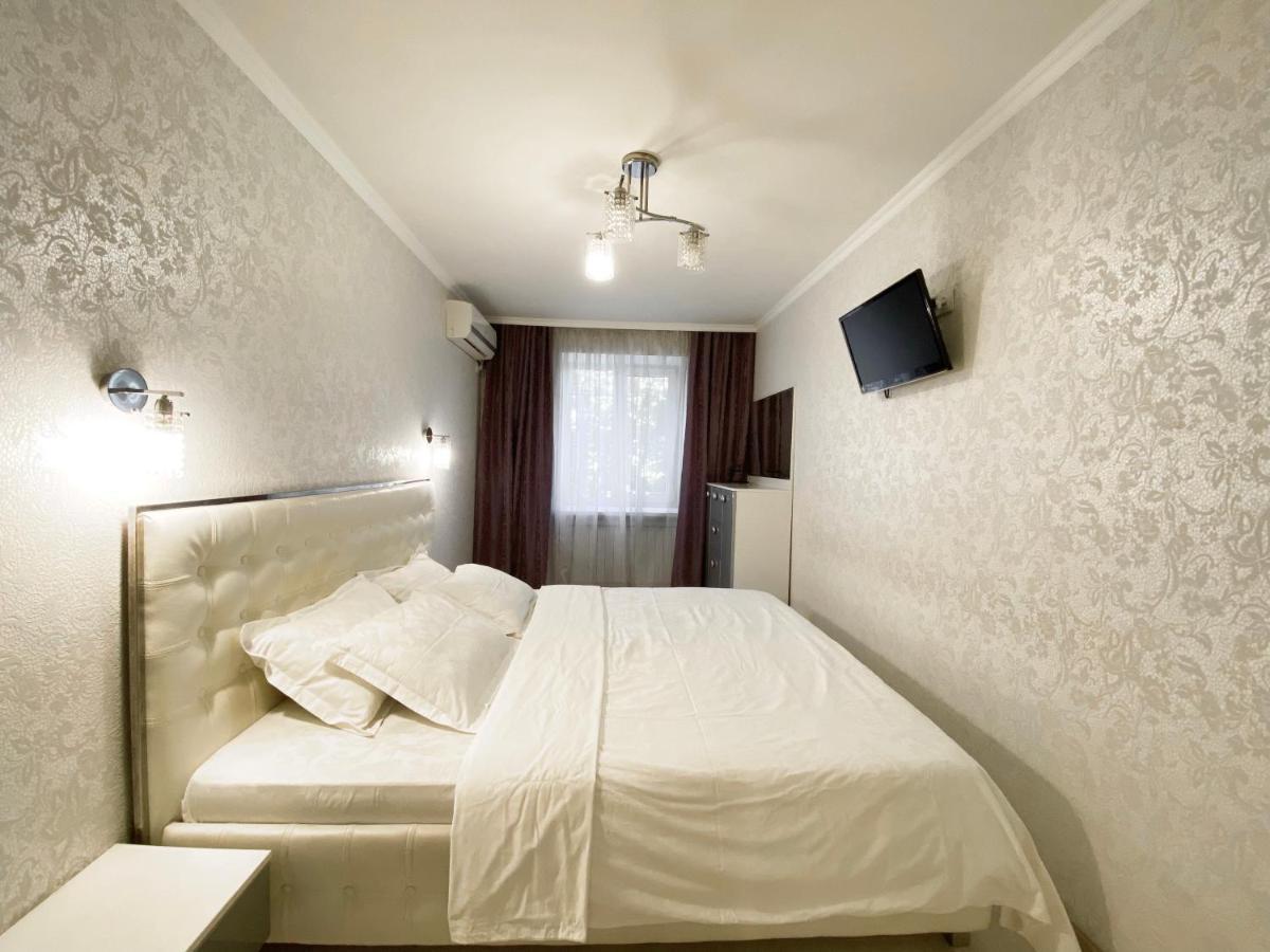 Beautiful 1-Bedroom Near Most City Center Днепр Экстерьер фото